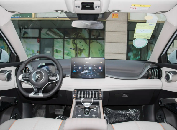 2024 Honor Edition BYD Yuan Plus Left Steering Mode EV SUV New Energy Vehicle - Image 4